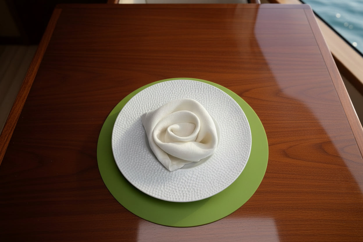 Placemat in LAV Recycles Leather 37cm